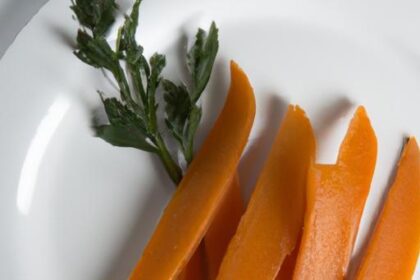 Sweet & Savory: The Magic of Honey-Glazed Carrots Explained