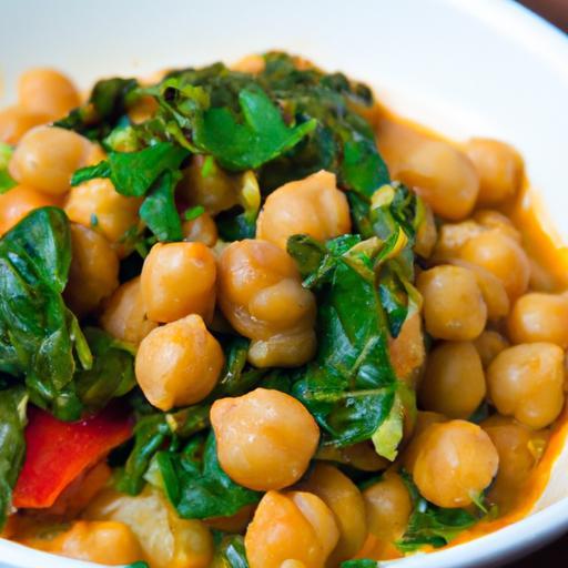 Hearty Spinach and Chickpea Curry: Nutritious Flavor Fusion
