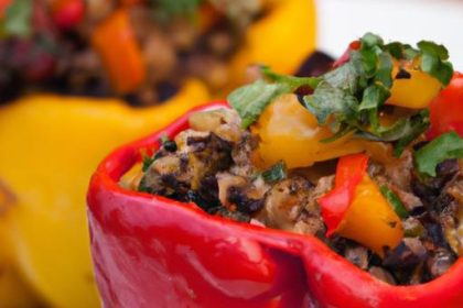Hearty Stuffed Bell Peppers with Quinoa and Black Beans
